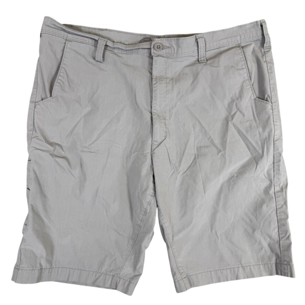 Dickies Cooling Temp-iQ Mens Gray Flat Front Stretch Work Shorts Size 38 SR601KL